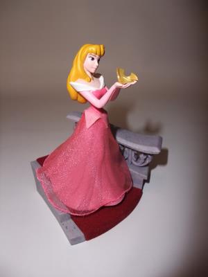 今頃片付けです。