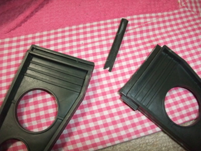 冬にランニングシャツ男はクリスマスツリーを壊す。